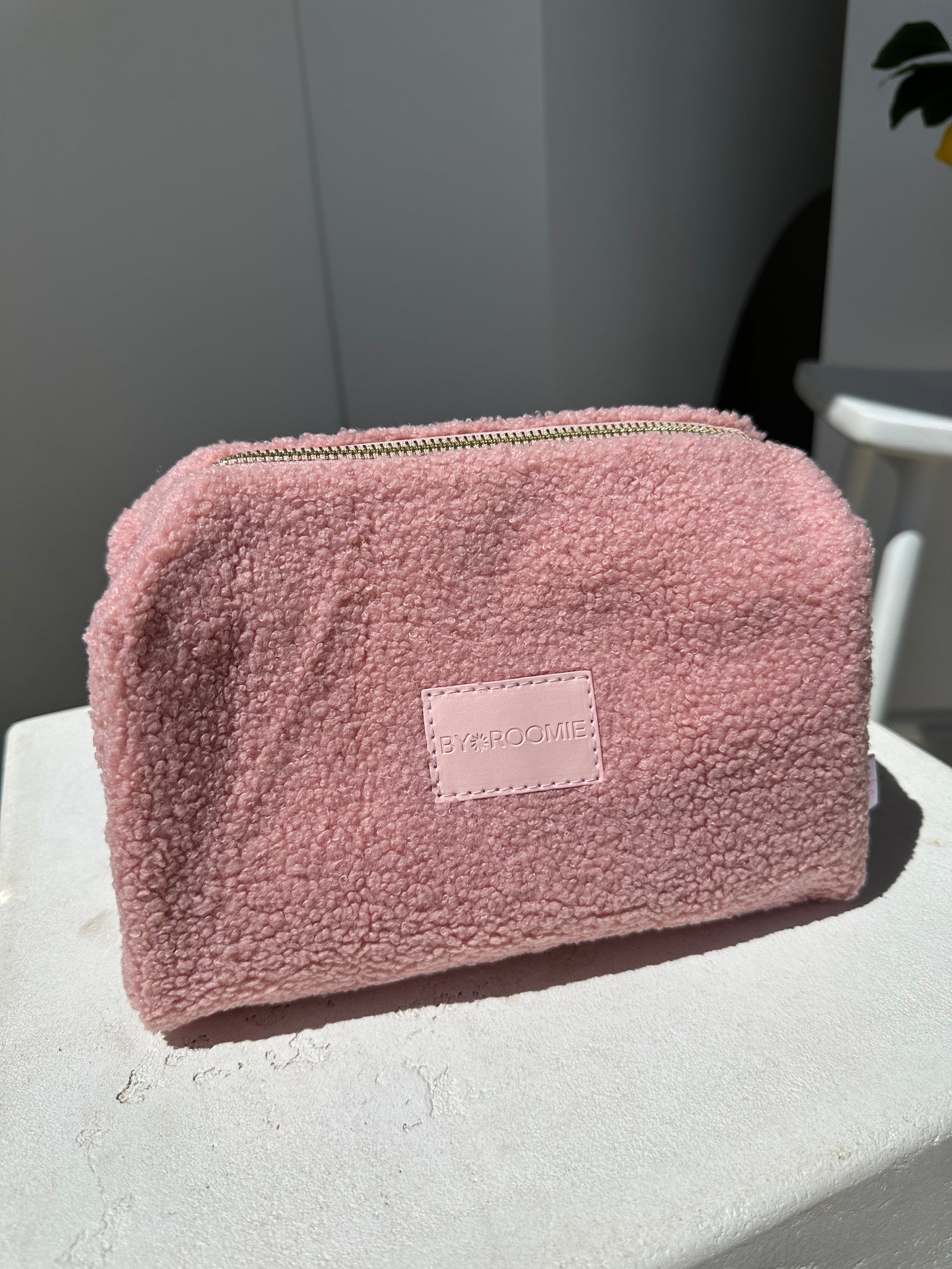 BOBBI MAKE UP BAG I STRAWBERRY
