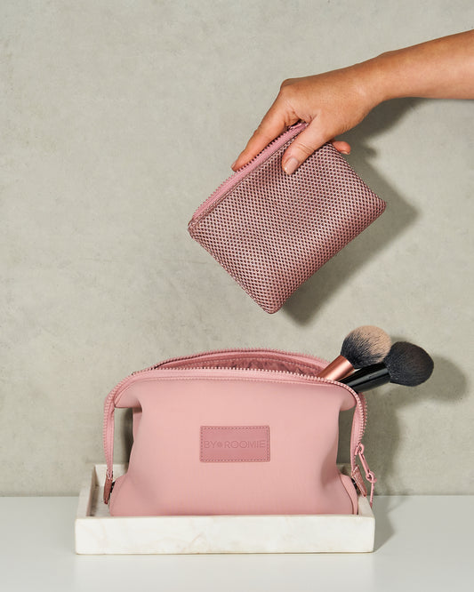 Reasons why we love the insert mesh pockets.